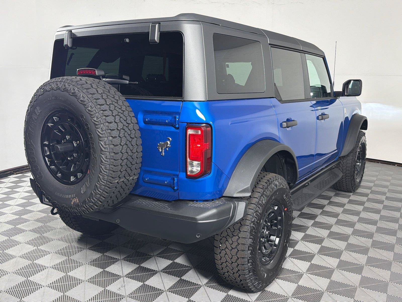 New 2026 Ford Bronco Big Bend w/ Black Diamond Package AWD/4WD image 7