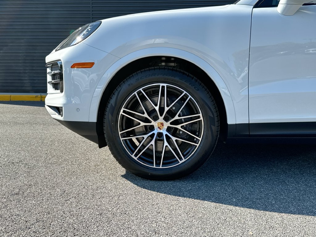 New 2026 Porsche Cayenne AWD/4WD image 34