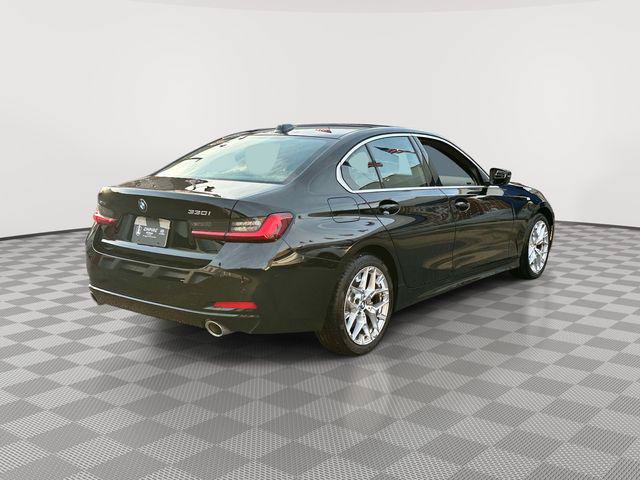 Used 2026 BMW 330i xDrive Sedan AWD/4WD image 2