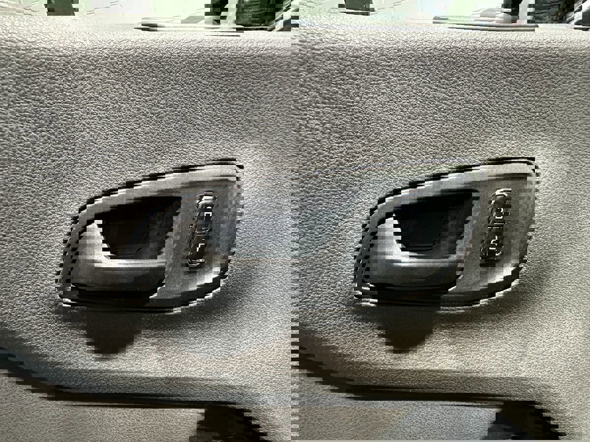 Used 2024 Ford Transit 250 148 High Roof image 21