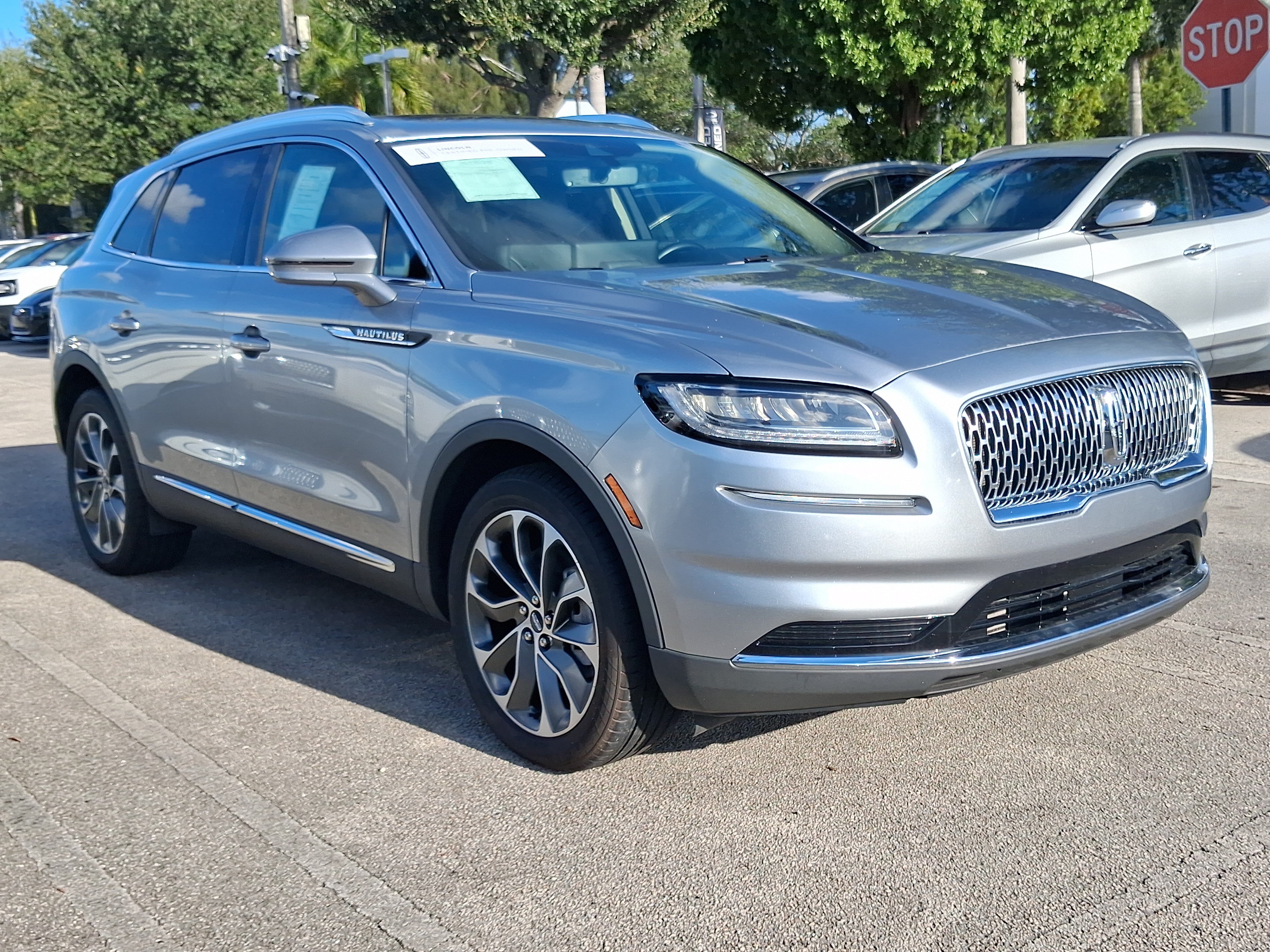 Certified 2023 Lincoln Nautilus Reserve w/ Class II Trailer Tow Package FWD image 29