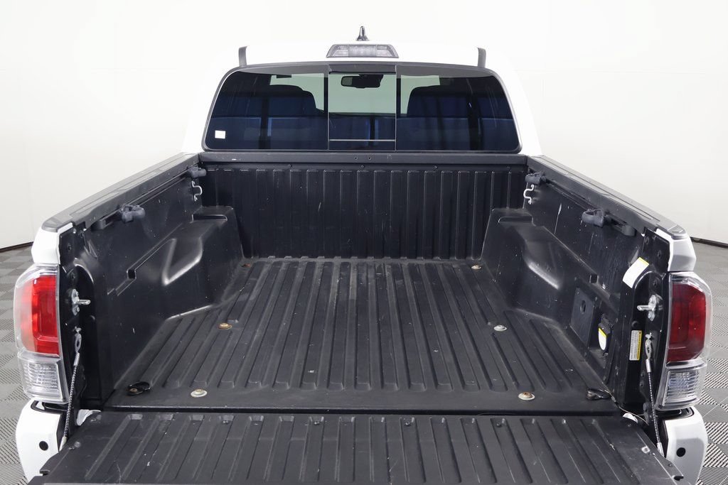 Used 2023 Toyota Tacoma TRD Off-Road w/ Technology Package AWD/4WD image 14