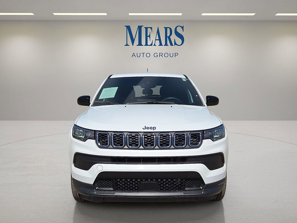 Used 2024 Jeep Compass Sport image 8