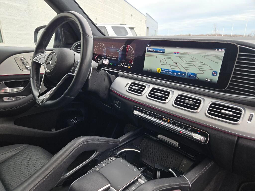 Used 2024 Mercedes-Benz GLE 450e 4MATIC image 8