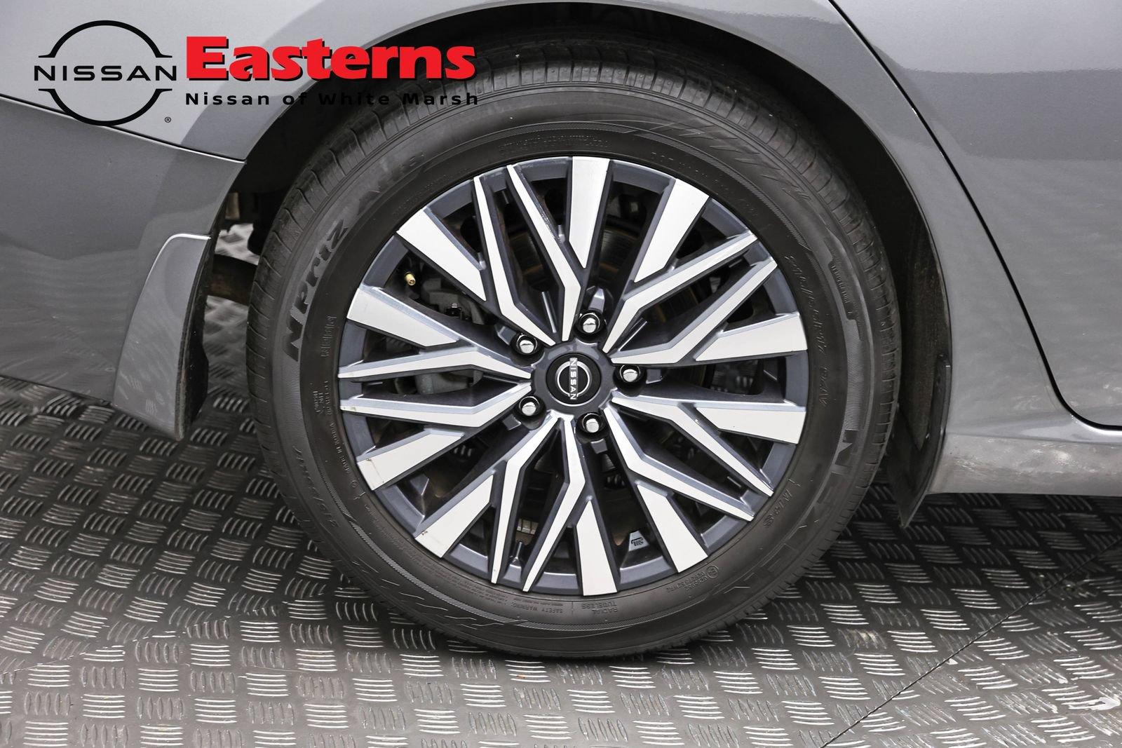 Used 2023 Nissan Altima 2.5 SV w/ SV Premium Package FWD image 30