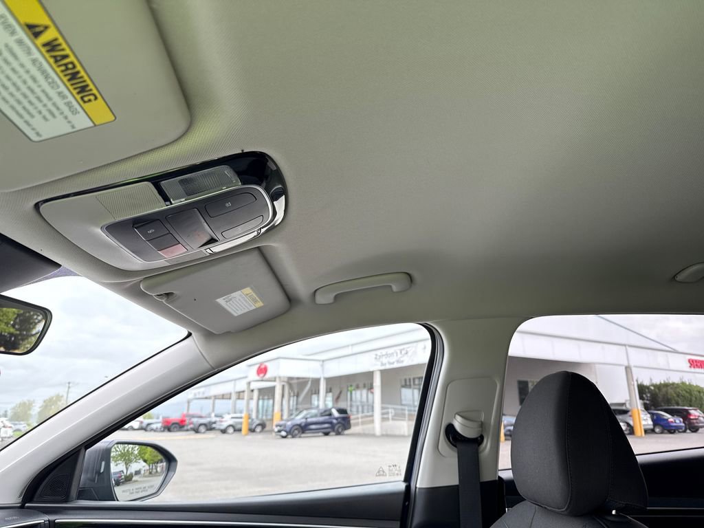 Used 2022 Hyundai Tucson SEL w/ Cargo Package AWD/4WD image 16