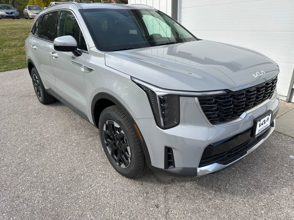 New 2026 Kia Sorento S image 3
