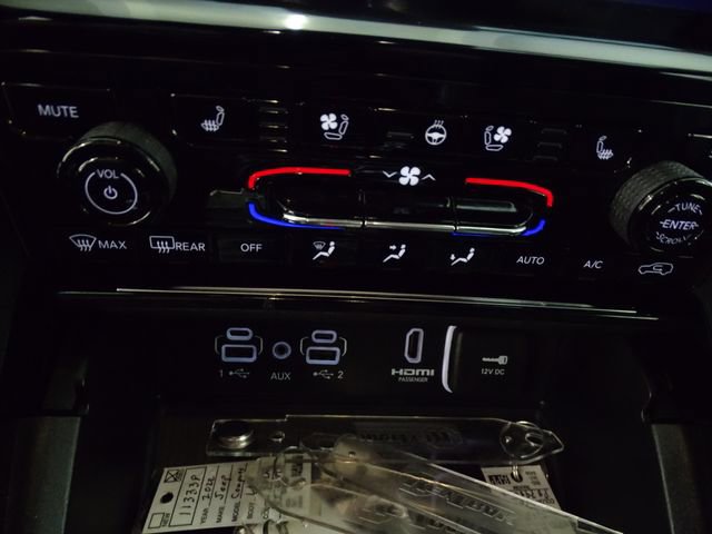 Certified 2023 Jeep Grand Cherokee Trailhawk w/ Luxury Tech Group III AWD/4WD image 12