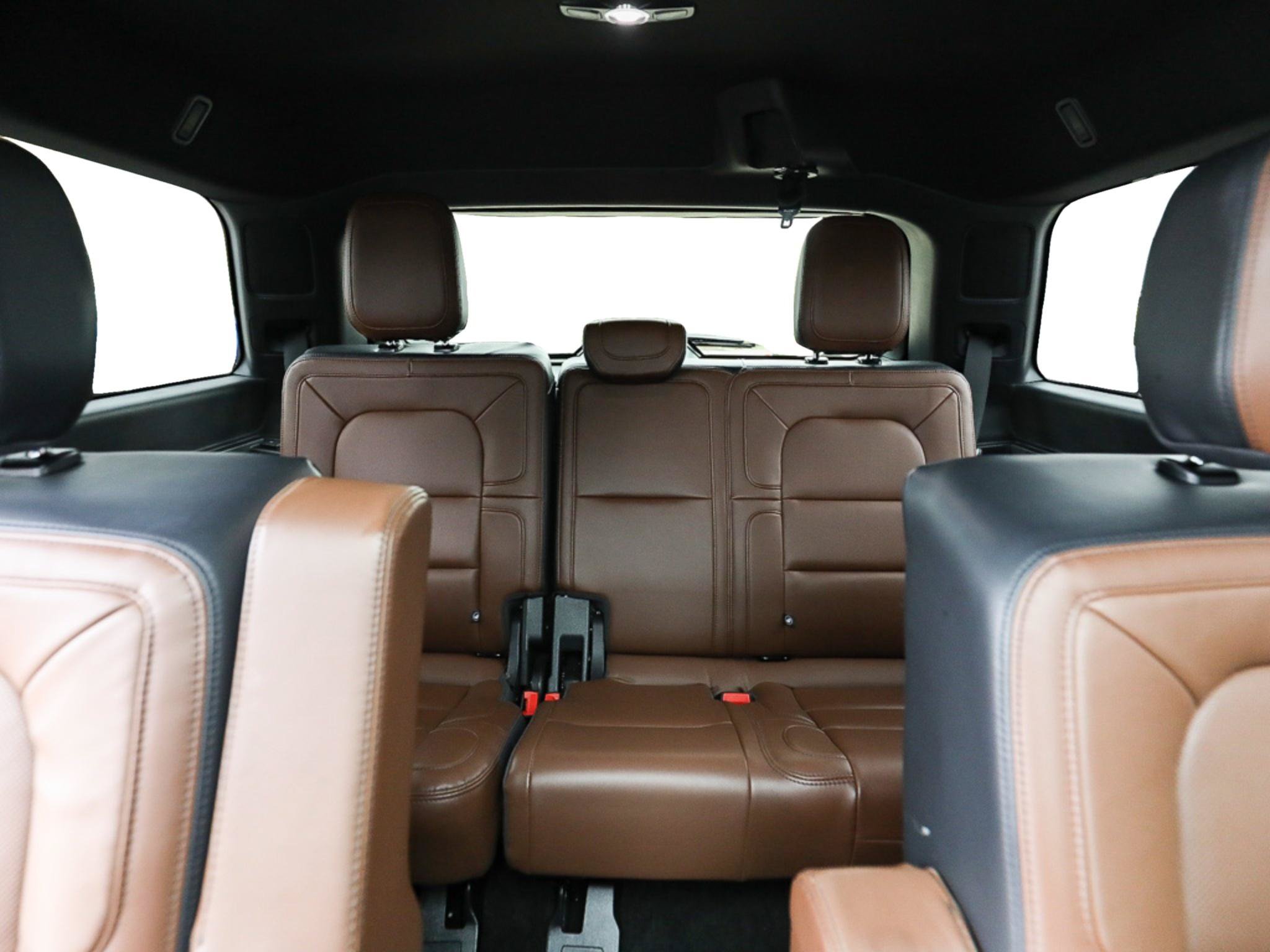 Certified 2024 Lincoln Navigator Reserve AWD/4WD image 24