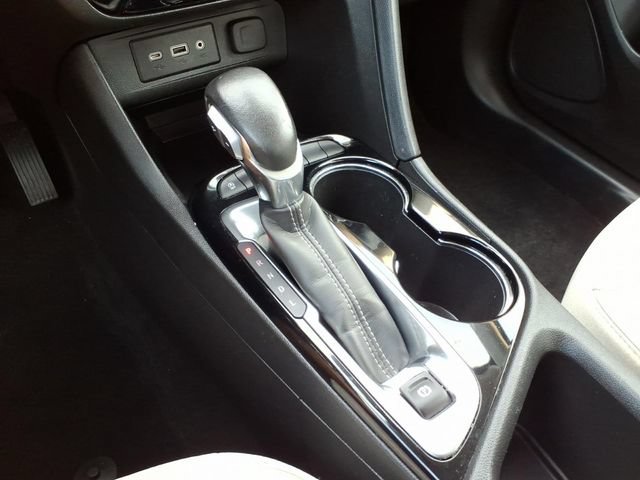 Used 2023 Buick Encore GX Preferred w/ Cold Weather Comfort Package FWD image 33