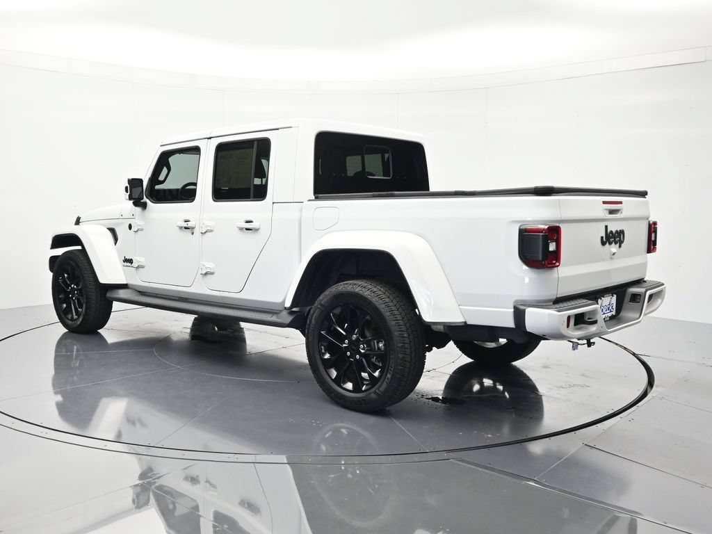 Used 2021 Jeep Gladiator Overland AWD/4WD image 7