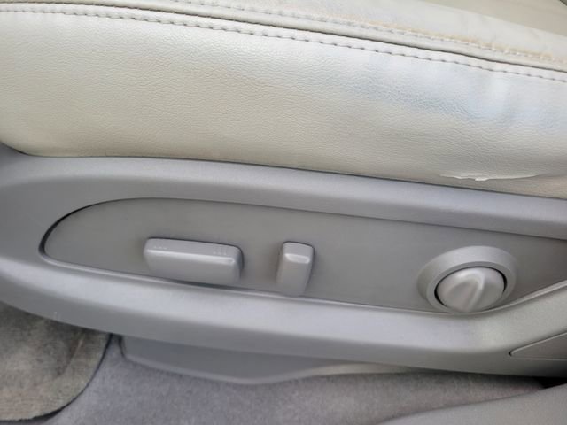 Used 2016 GMC Acadia SLT w/ Open Road Package image 14