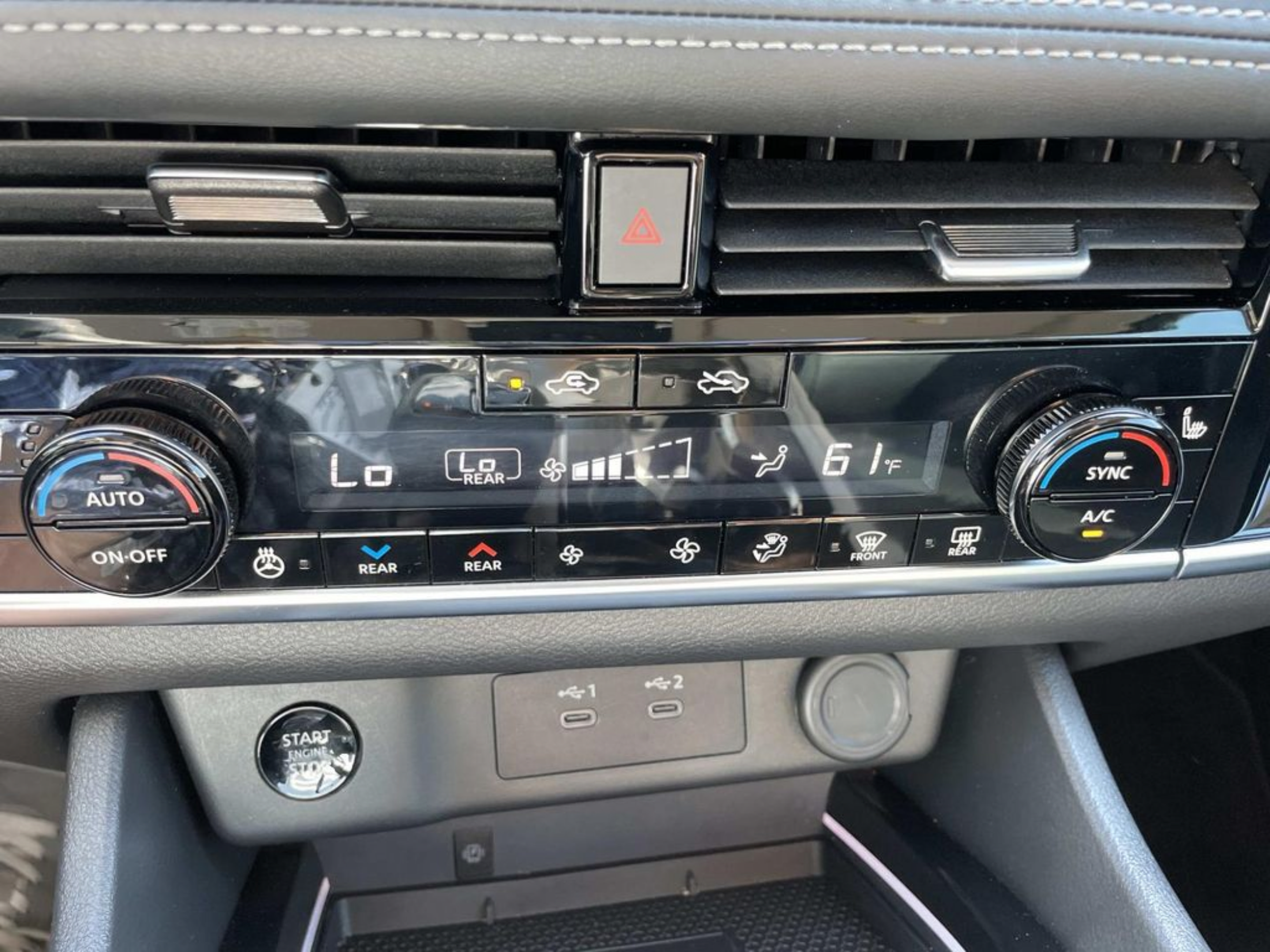 Used 2024 Nissan Rogue SL w/ SL Premium Package FWD image 29