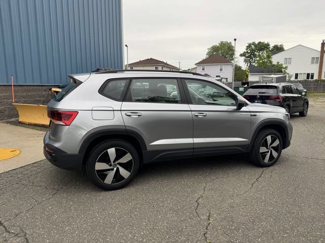 Certified 2024 Volkswagen Taos S AWD/4WD image 4