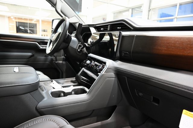 New 2026 GMC Sierra 2500 Denali w/ Denali Reserve Package image 16