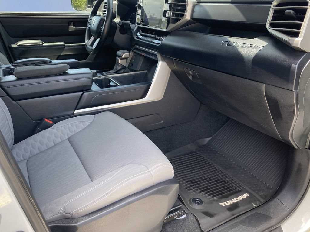 Used 2022 Toyota Tundra SR5 w/ Convenience Package RWD image 21
