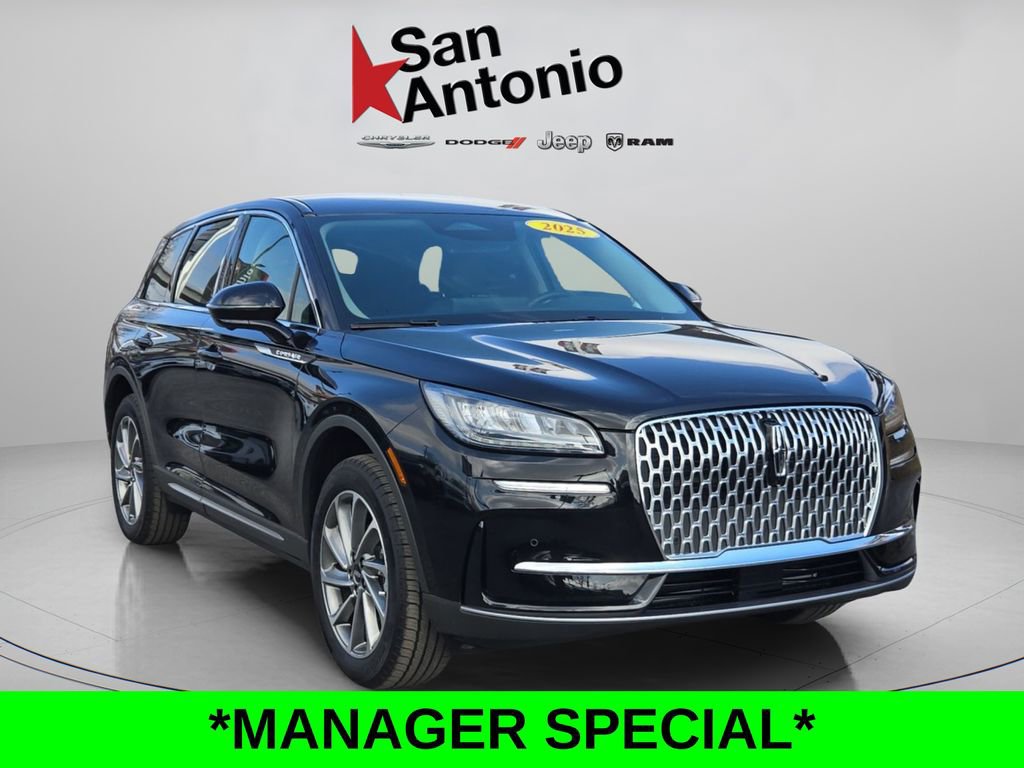 Used 2025 Lincoln Corsair FWD w/ Equipment Group 101A image 2