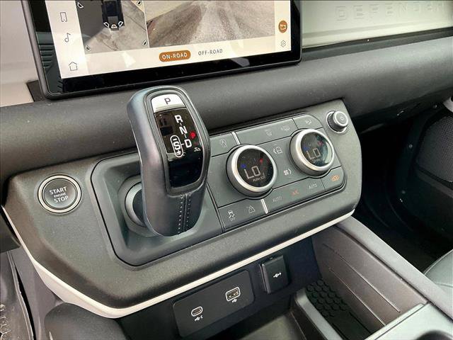 Used 2023 Land Rover Defender 110 SE AWD/4WD image 20