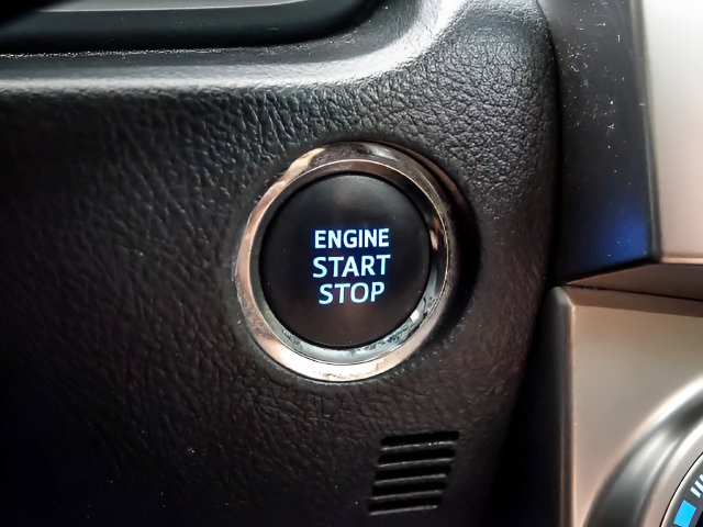 Used 2020 Toyota 4Runner Limited AWD/4WD image 17
