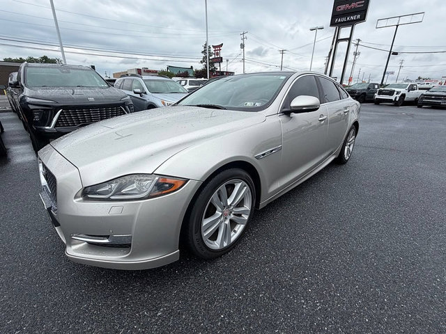 Used 2016 Jaguar XJ R-Sport AWD/4WD image 8