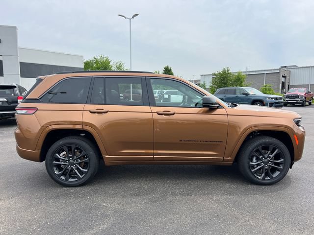 New 2026 Jeep Grand Cherokee Limited AWD/4WD image 9