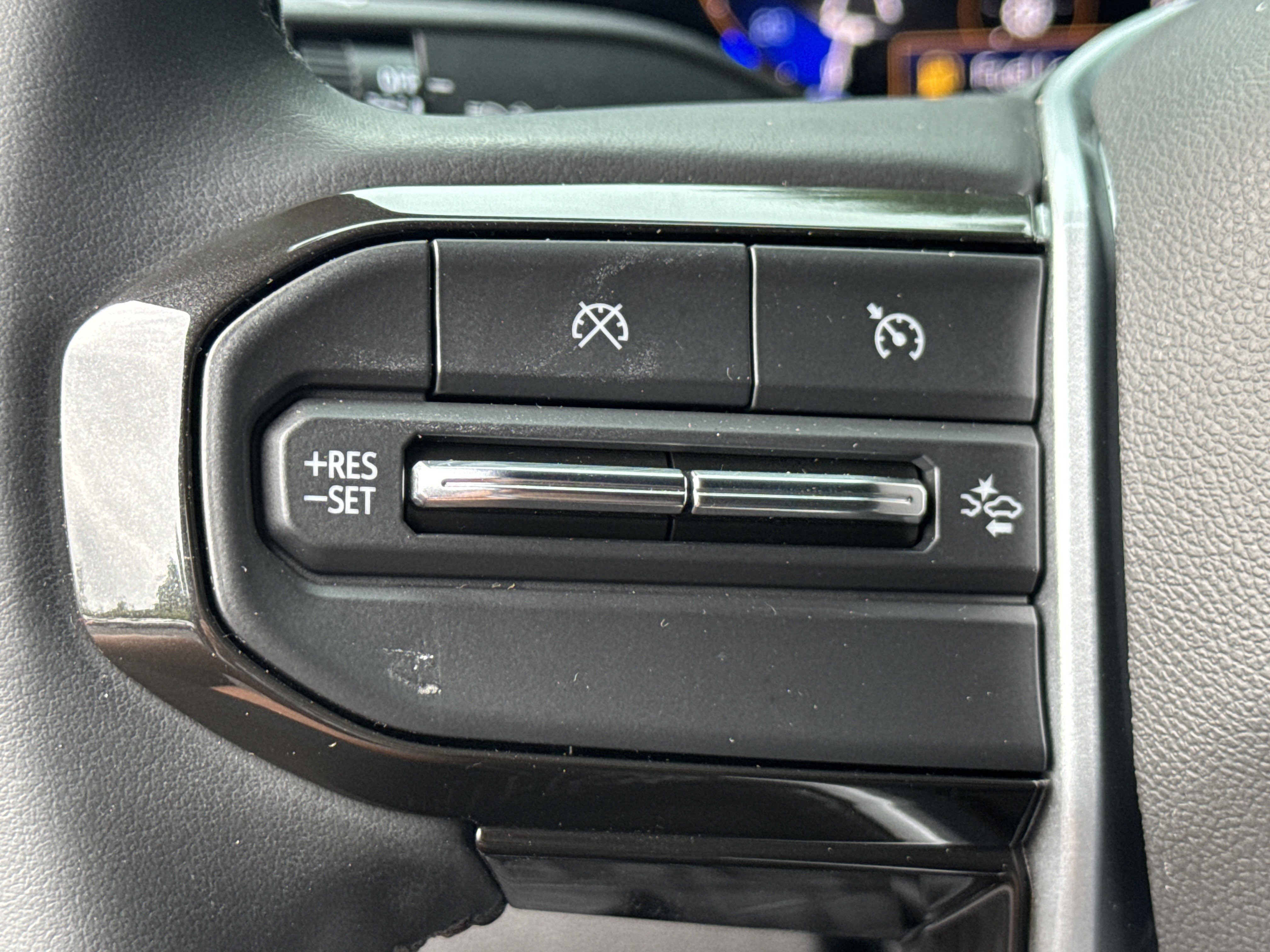 Used 2024 Chevrolet Colorado LT w/ LT Convenience Package RWD image 20