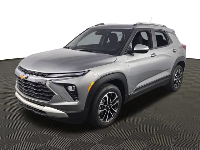 Used 2025 Chevrolet TrailBlazer LT w/ Convenience Package FWD image 3