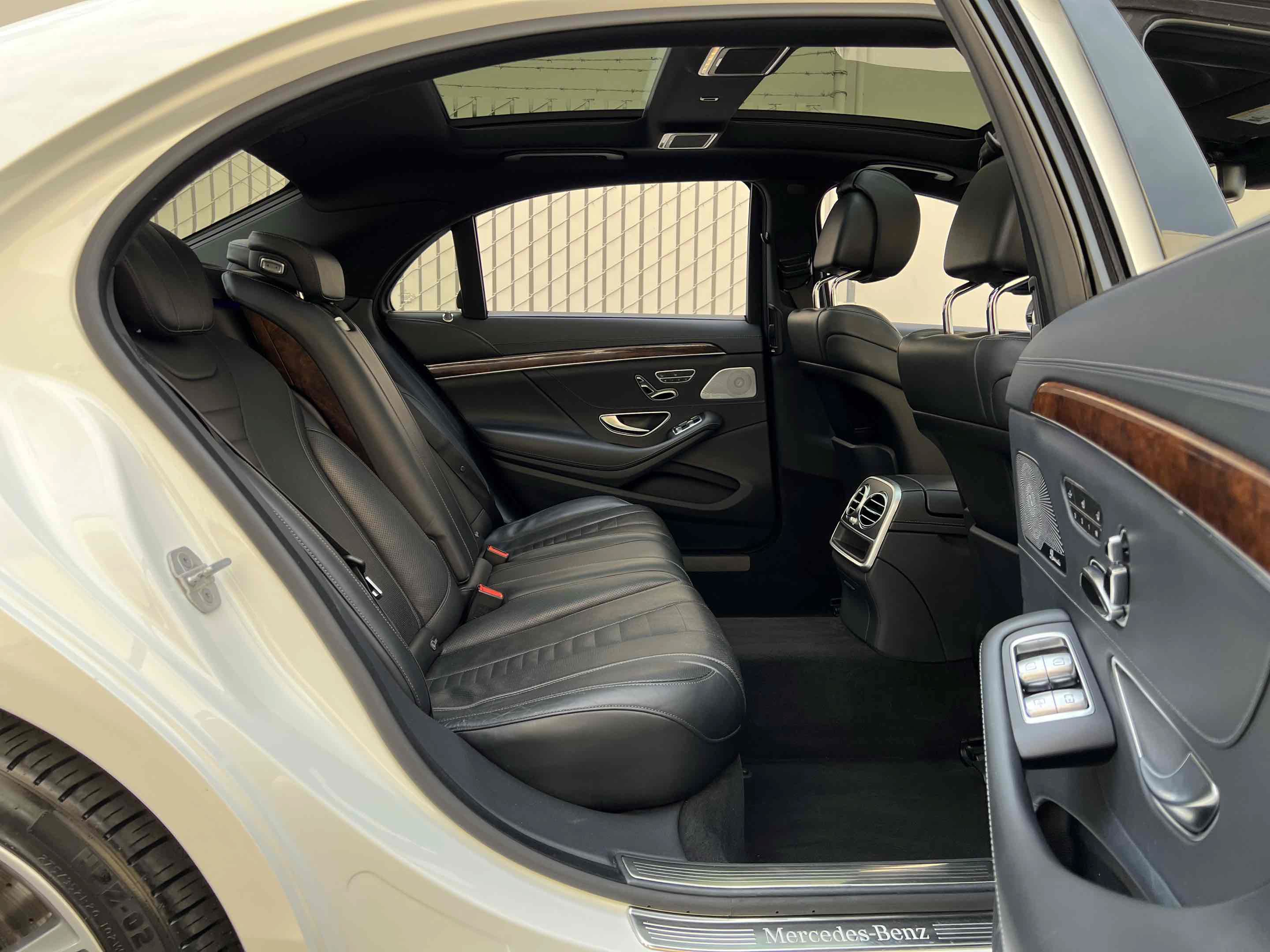 Used 2015 Mercedes-Benz S 550 Sedan image 35