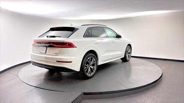 Used 2023 Audi Q8 Premium w/ Convenience Package AWD/4WD image 7