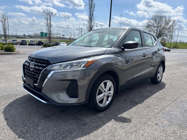 Used 2024 Nissan Kicks S FWD image 15