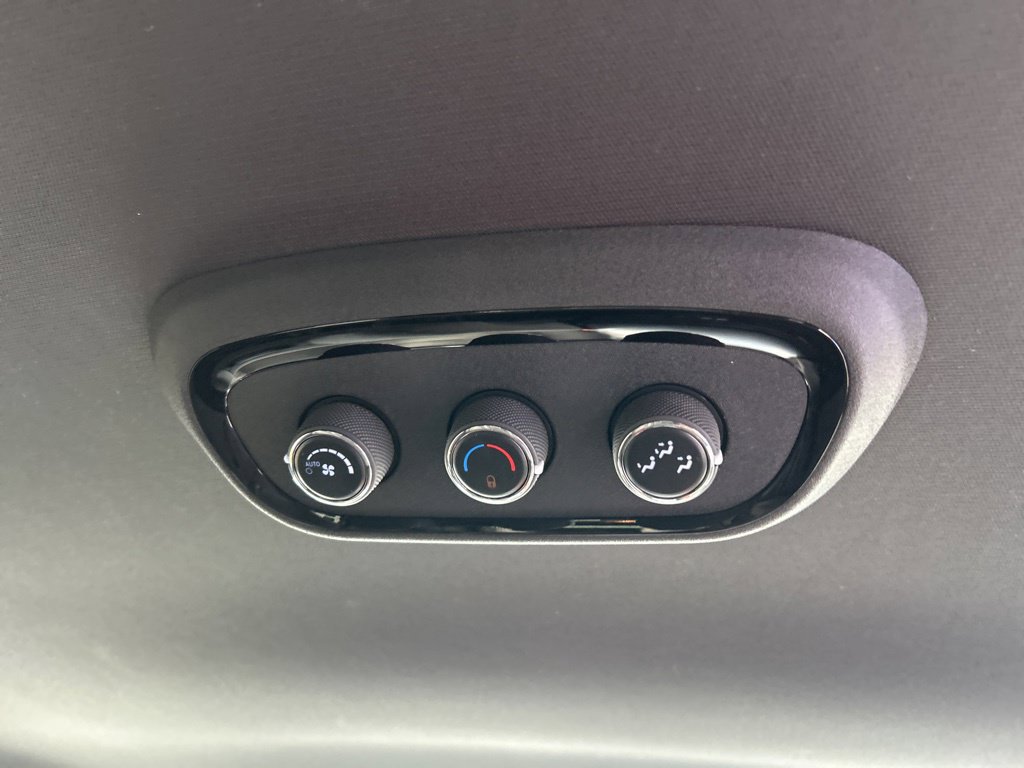 Used 2023 Dodge Durango GT AWD/4WD image 32