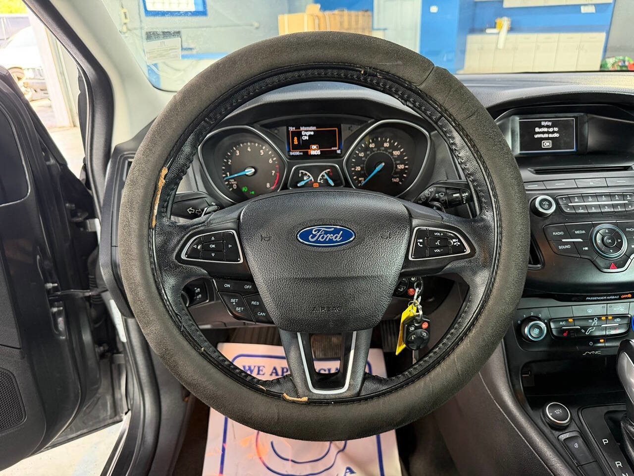 Used 2015 Ford Focus SE w/ SE Sport Package FWD image 17