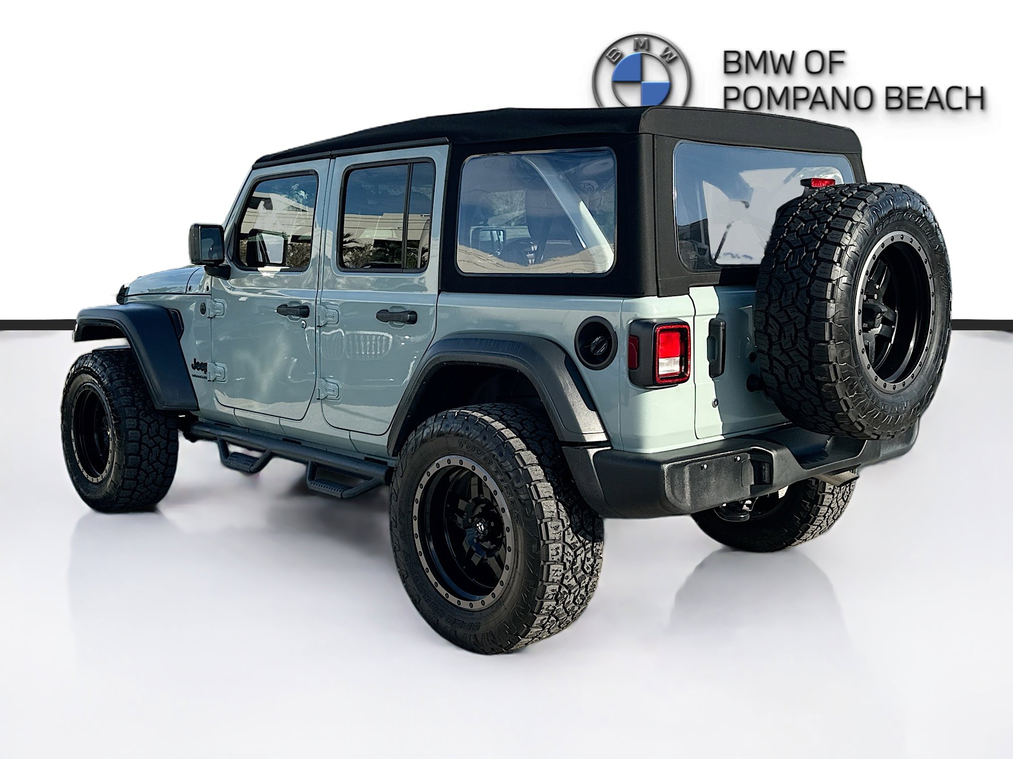 Used 2024 Jeep Wrangler Sport image 5