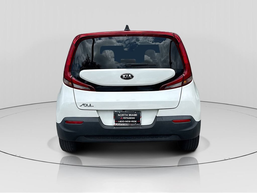 Used 2020 Kia Soul LX FWD image 6