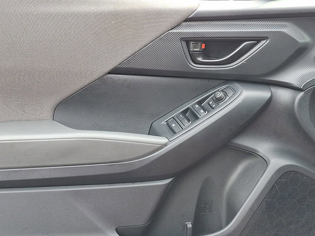 Certified 2024 Subaru Crosstrek 2.0i image 13