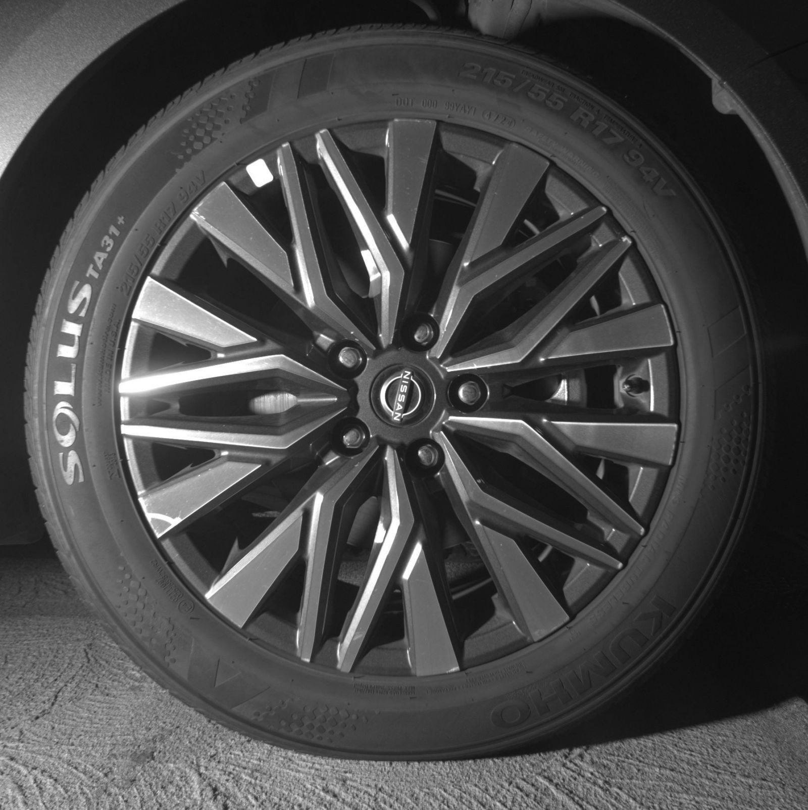Used 2025 Nissan Altima 2.5 SV FWD image 16