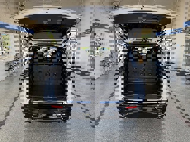 New 2026 Chevrolet Traverse RS w/ LPO, Floor Liner Package image 11