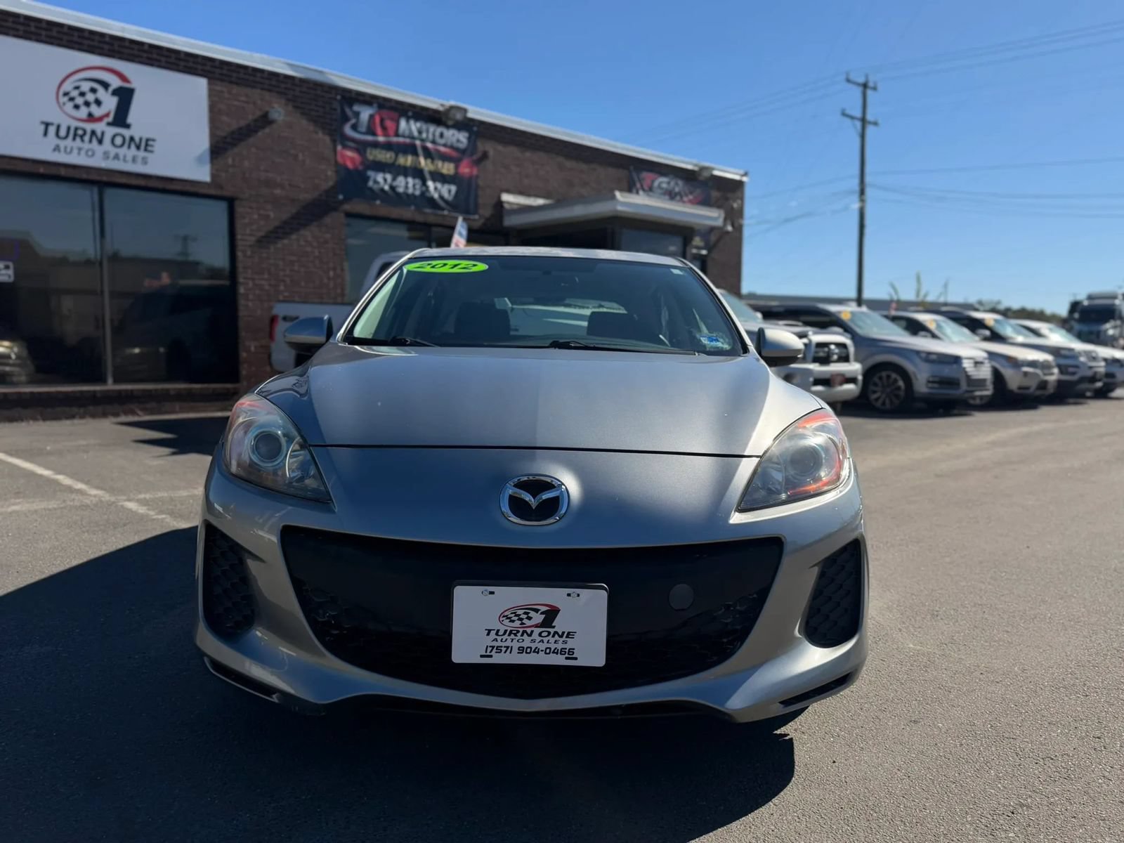 Used 2012 MAZDA MAZDA3 i Touring FWD image 2