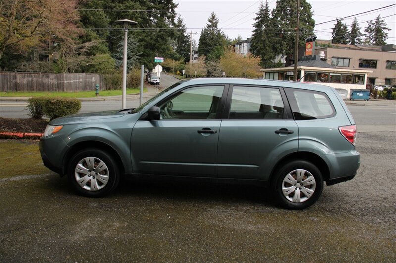 Used 2010 Subaru Forester 2.5X AWD/4WD image 12