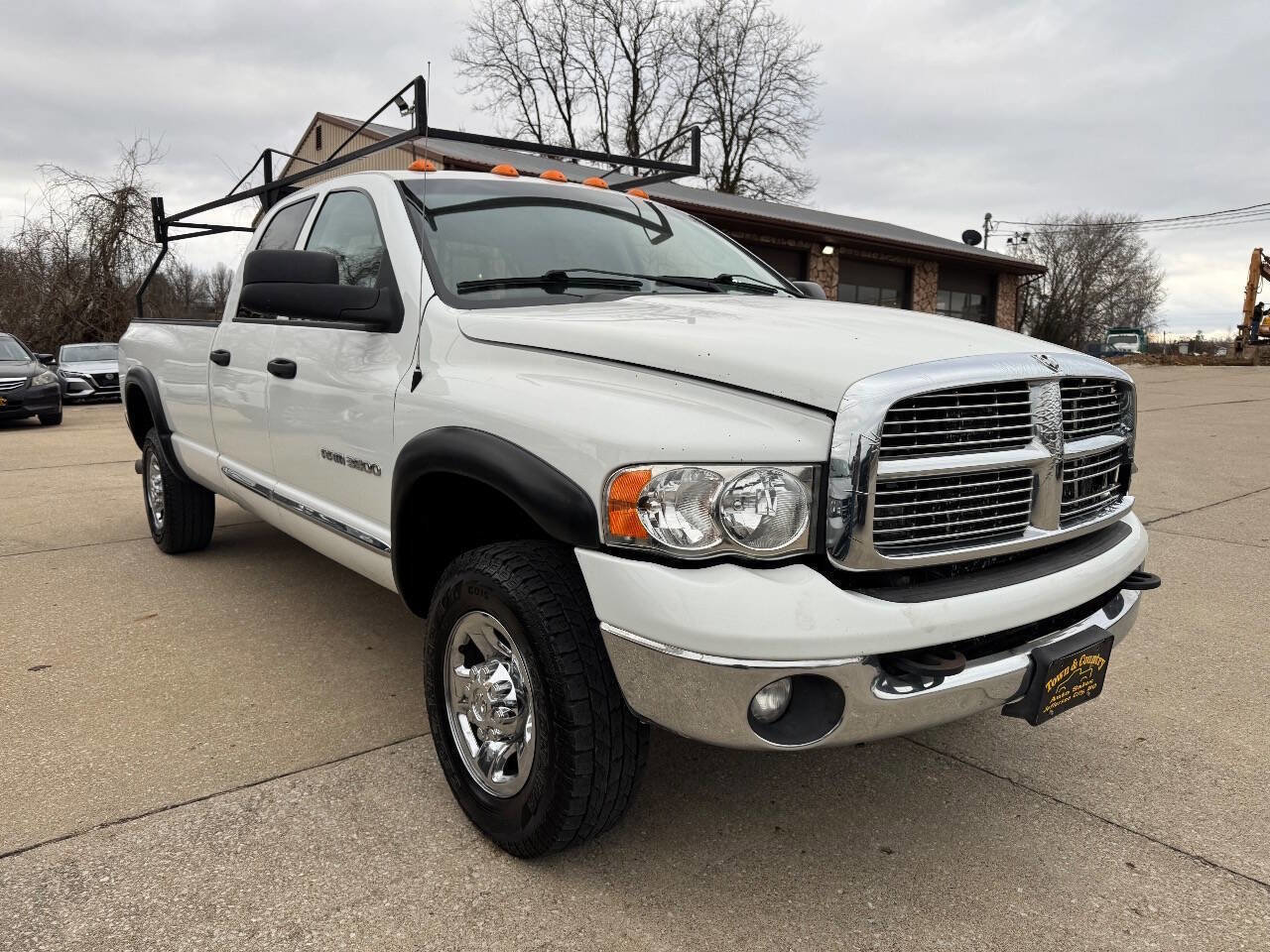 Used 2004 Dodge Ram 3500 Truck SLT image 3