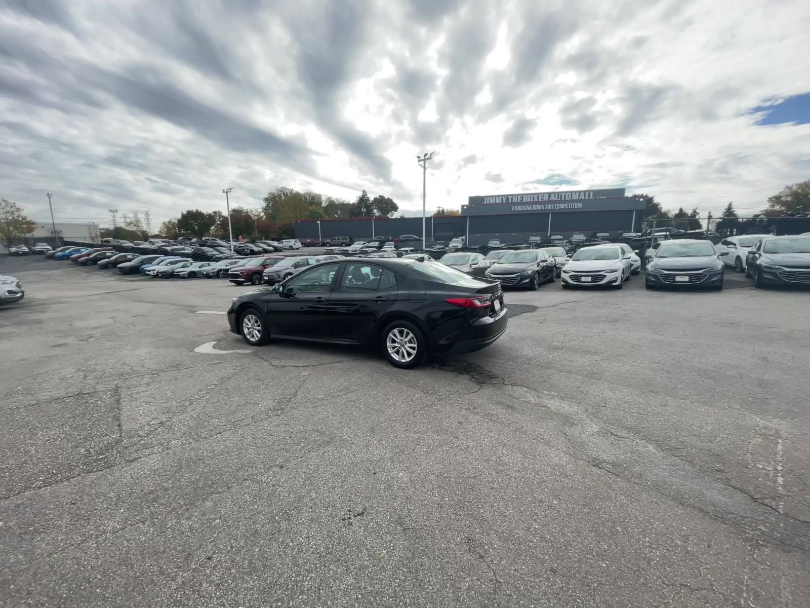 Used 2025 Toyota Camry LE image 16