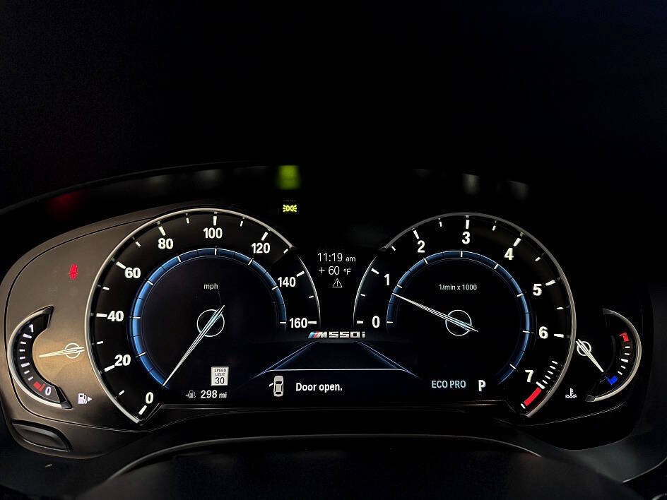 Used 2018 BMW M550i xDrive AWD/4WD image 12