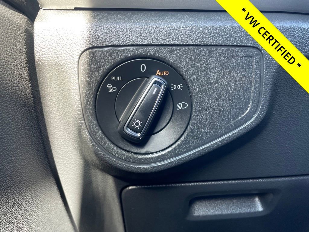 Used 2023 Volkswagen Atlas Cross Sport SE AWD/4WD image 25