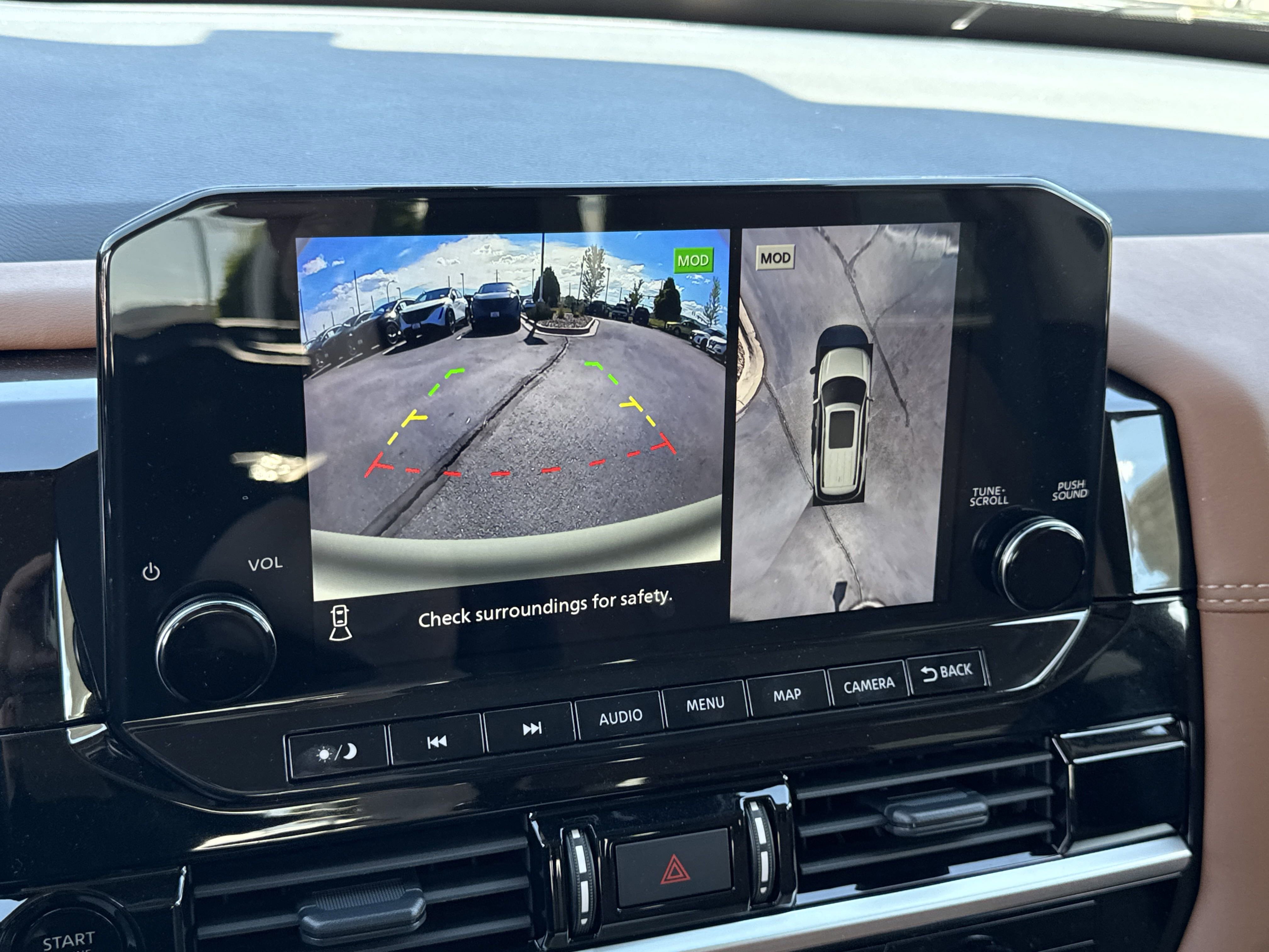 New 2025 Nissan Pathfinder Platinum w/ Cargo Package image 32