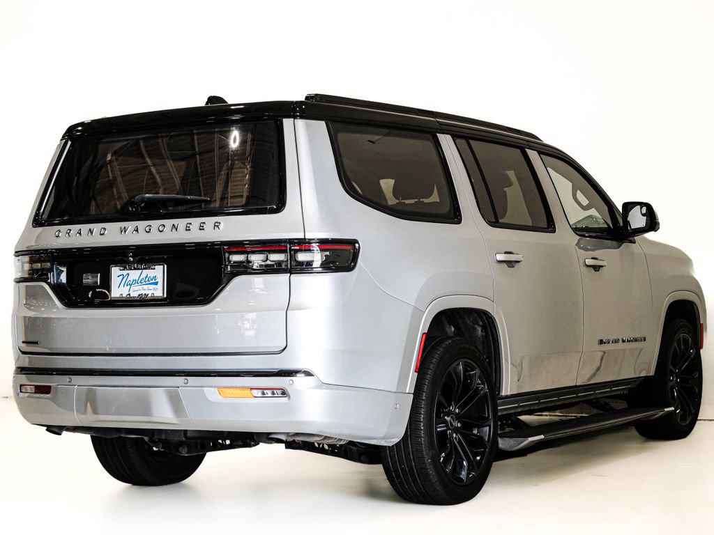 Used 2022 Jeep Grand Wagoneer Series II AWD/4WD image 5