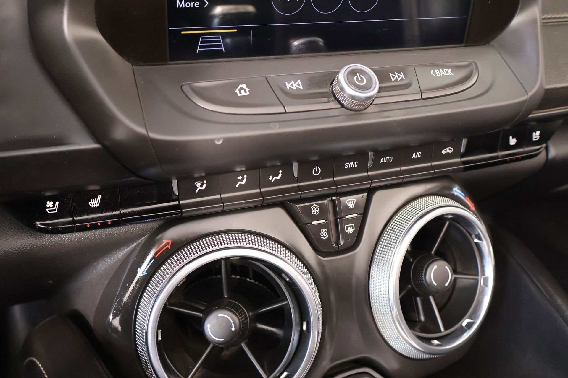 Used 2019 Chevrolet Camaro SS image 7