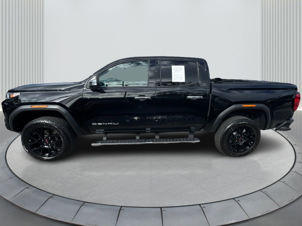 Used 2024 GMC Canyon Denali w/ LPO, Denali Black Edition image 9