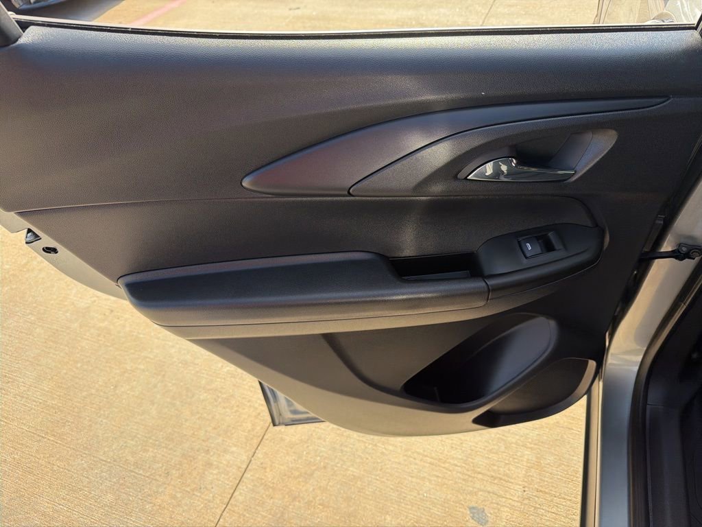 Used 2026 Chevrolet TrailBlazer RS w/ Convenience Package image 15