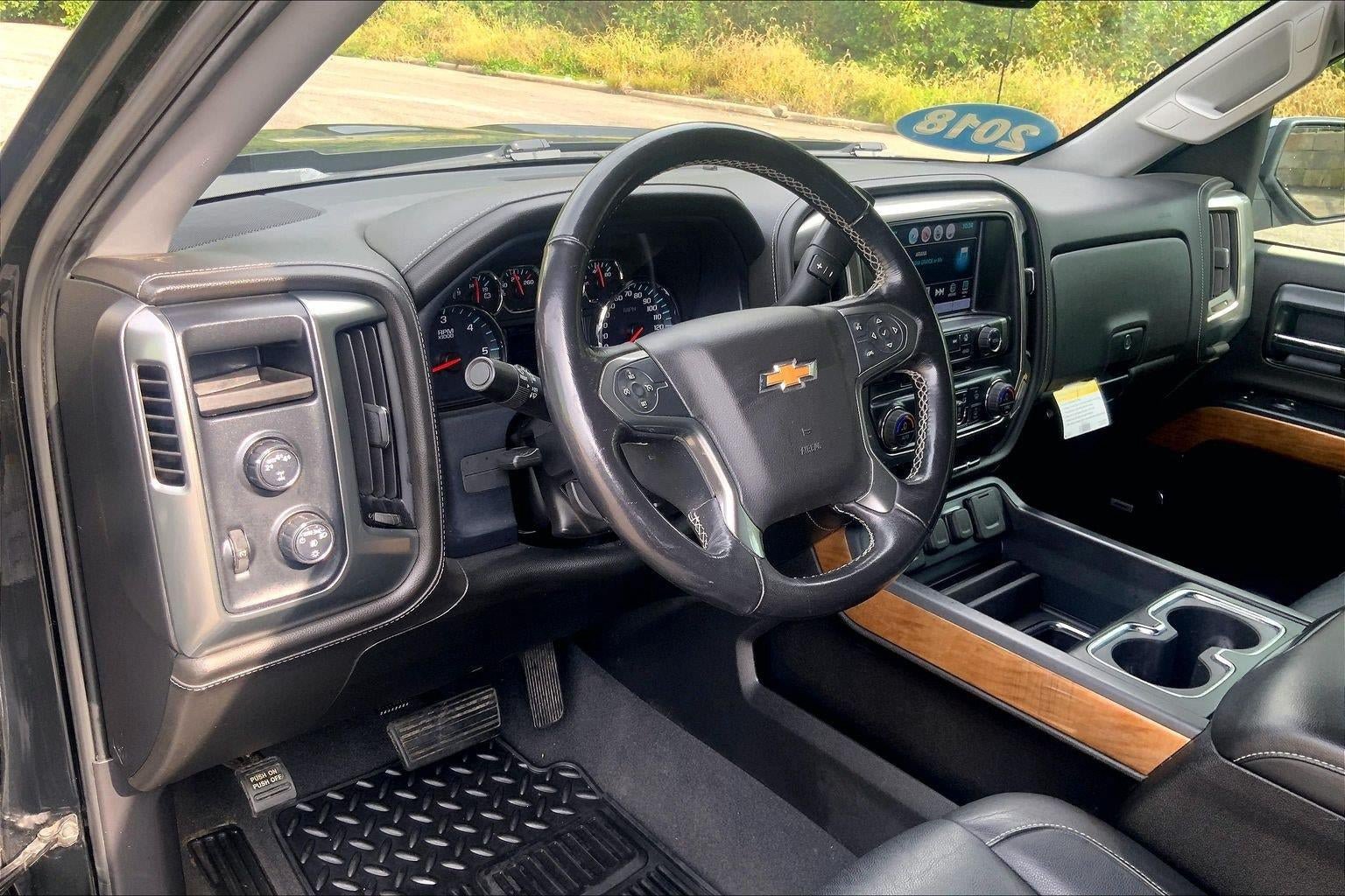 Used 2018 Chevrolet Silverado 1500 LTZ w/ Sport Package AWD/4WD image 15
