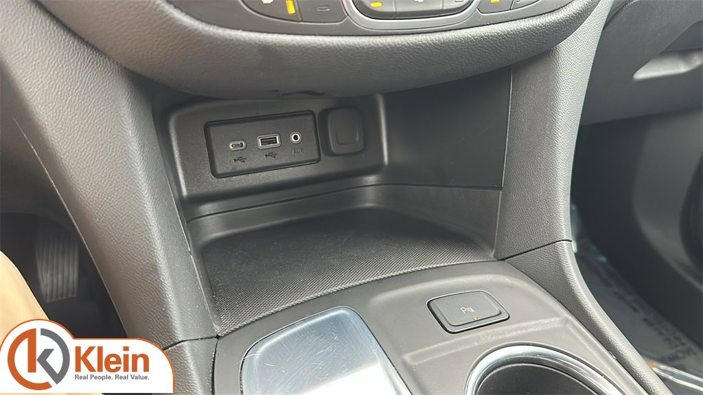 Used 2022 Chevrolet Equinox LT image 23